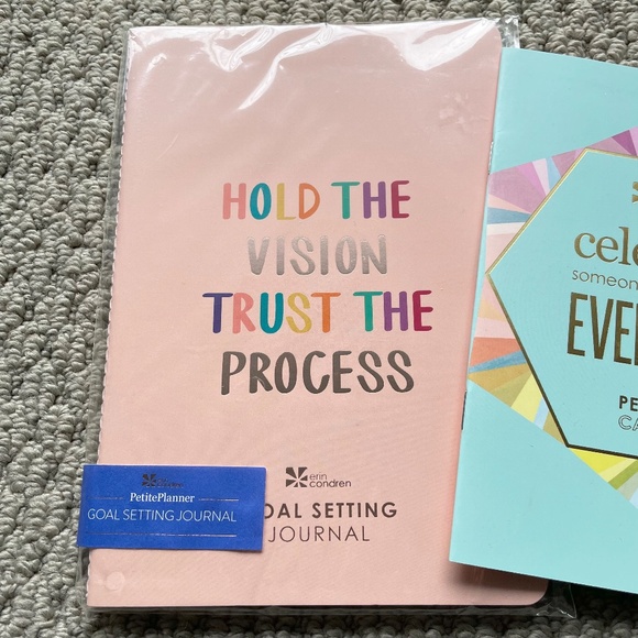 Erin Condren Goal Setting Journal and Perpetual Calendar with Birthdays/Holidays - Picture 2 of 9